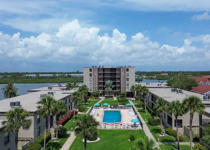 Sea Club #12 - The Dancing Dolphin * Clearwater Beach